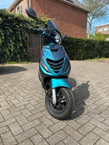 Piaggio zip Special