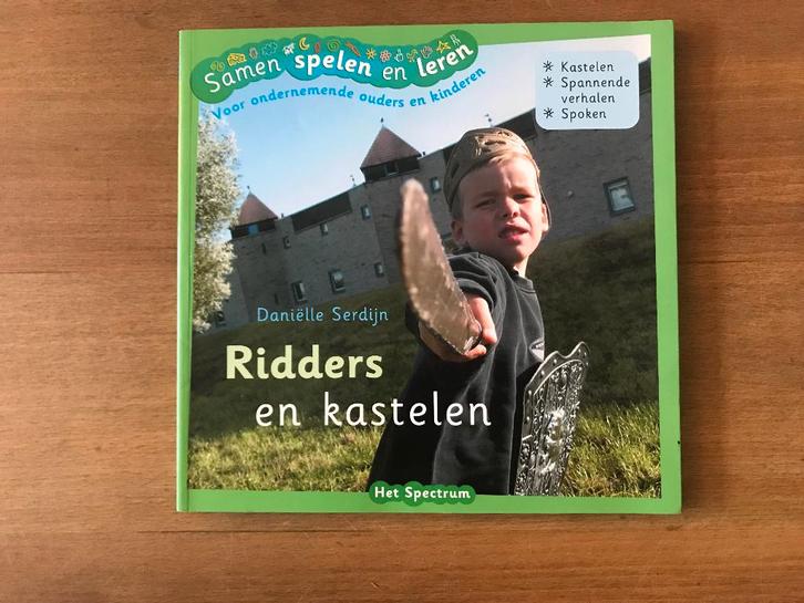 Ridders en kastelen, serie Samen spelen en leren, Boeken, Kinderboeken | Jeugd | onder 10 jaar, Zo goed als nieuw, Non-fictie