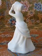 Helen mooi vintage beeldje uit Engeland van Royal Doulton., Ophalen of Verzenden