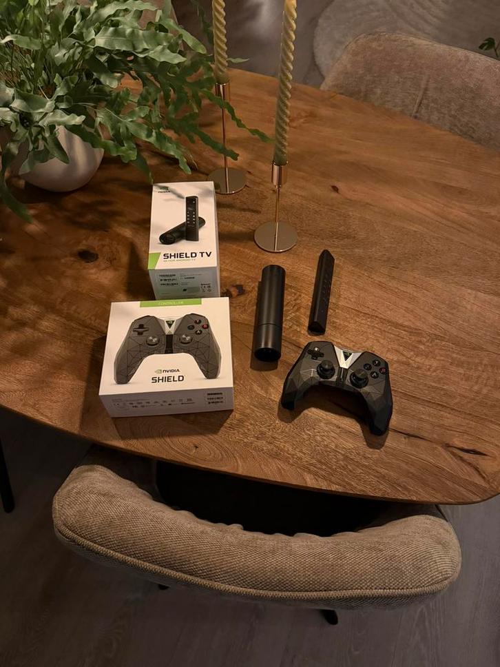 Nvidia Shield TV (2019) en Nvidia Shield Controller, Audio, Tv en Foto, Mediaspelers, Zo goed als nieuw, Minder dan 500 GB, HDMI