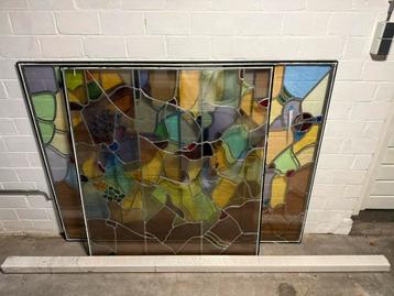 2 prachtige glas-in-loodramen in perfecte conditie beschikbaar voor biedingen