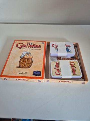 Guillotine Kaartspel - Nu je hoofd niet verliezen! beschikbaar voor biedingen