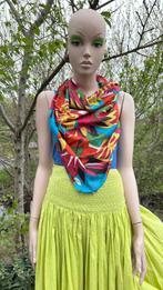 (1) Sjaal vintage kleurig - meloen motief 108 cm bij 98 cm, Ophalen of Verzenden, Zo goed als nieuw, Maat 46/48 (XL) of groter