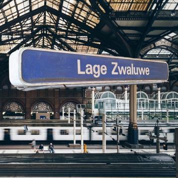 Originele lichtbak van treinstation Lage Zwaluwe🚂 beschikbaar voor biedingen