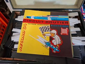 Oude Jozef Racebaan Compleet in Kistje beschikbaar voor biedingen