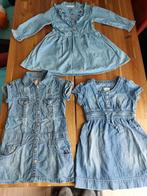 3 STOERE SPIJKERJURKJES in MAAT 98/104 in LICHTBLAUWE JEANS, Ophalen of Verzenden, Zo goed als nieuw, Maat 98