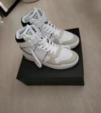 Guess schoenen dames maat 41 zgan, Ophalen of Verzenden, Zo goed als nieuw, Sneakers of Gympen