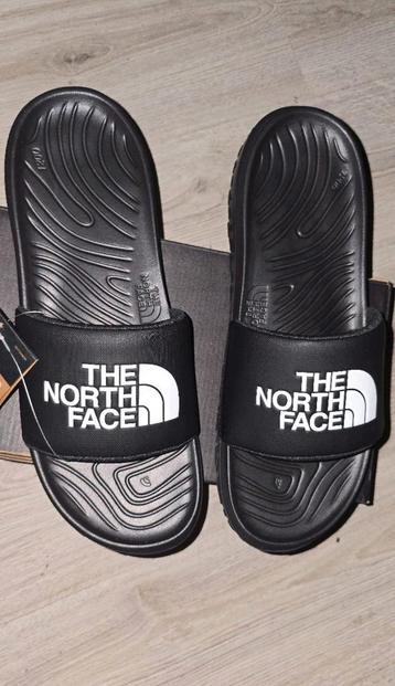 THE NORTH FACE SLIPPERS MAAT 47 beschikbaar voor biedingen