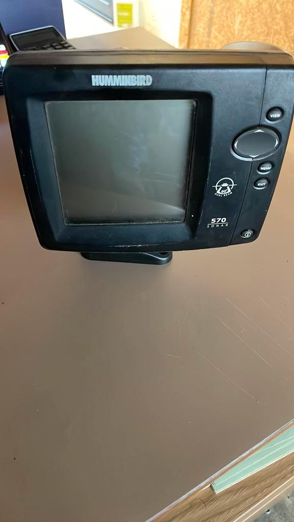 Humminbird 570 Sonar Dieptemeter scherm, Watersport en Boten, Navigatiemiddelen en Scheepselektronica, Gebruikt, Kaartplotter of Fish Finder