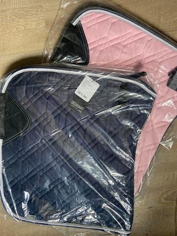 Nieuw- Dressuurdekjes Equest anatomica plus - Full beschikbaar voor biedingen