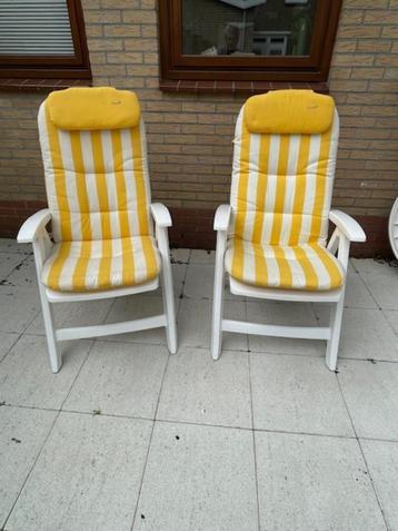 2 Geel gestreepte Hartman Tuinstoel Kussens met Hoofdkussen beschikbaar voor biedingen