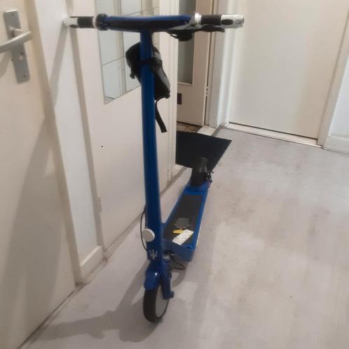 Maserati step!!! Limited Edition!!!, Fietsen en Brommers, Steps, Zo goed als nieuw, Elektrische step (E-scooter), Ophalen of Verzenden