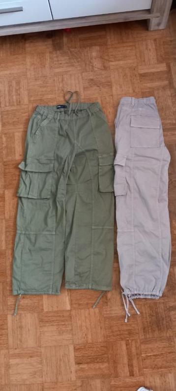 2x nieuwe cargo broeken maat s te koop. Beige en groen. beschikbaar voor biedingen