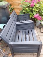 2 brede,stevige grijskleurige kunststoffen tuinstoelen, Ophalen of Verzenden, Zo goed als nieuw