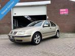 Volkswagen Bora 1.6-16V | Airco | Elektrische Ramen | Achter, Auto's, Volkswagen, Origineel Nederlands, Te koop, 5 stoelen, Beige