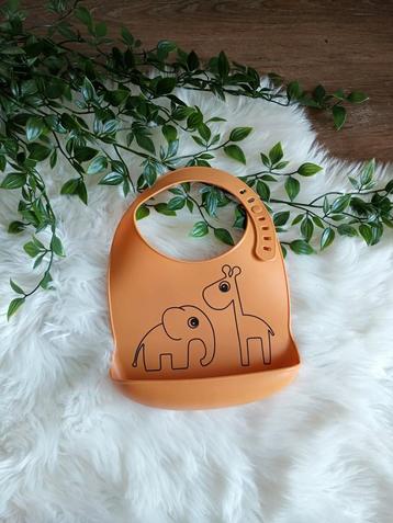 Done By Deer slabber Giraffe / Olifant Okergeel beschikbaar voor biedingen