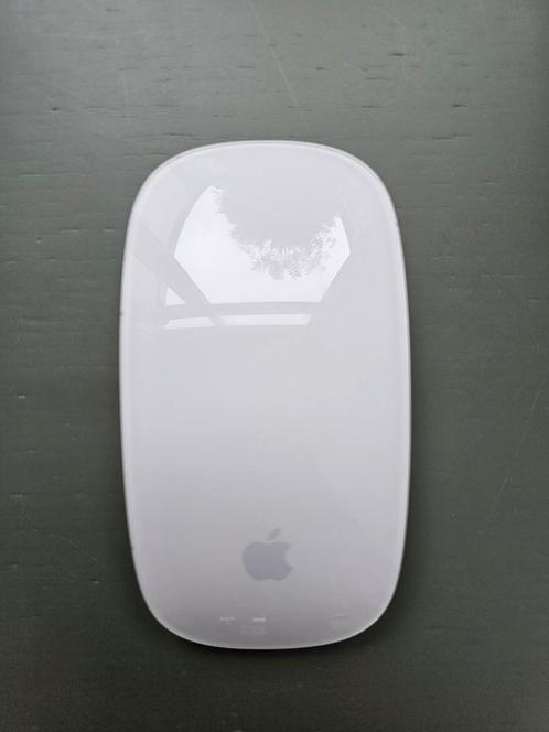 Apple Magic Mouse, Computers en Software, Muizen, Zo goed als nieuw, Ophalen of Verzenden