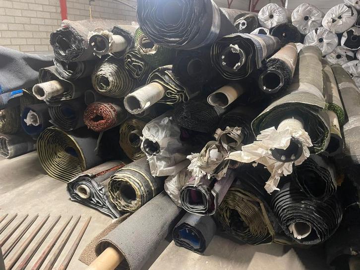 OPRUIMING! Grote partij gekleurd of groen kunstgras!, Tuin en Terras, Gras en Kunstgras, Zo goed als nieuw, Kunstgras, 20 m² of meer