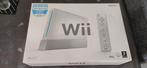 Wii Sports Bundle, Ophalen of Verzenden, Zo goed als nieuw, Met 1 controller