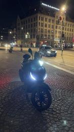 Beverly 400 HPE 2024 keyless, 400 cc, Overige modellen, Ophalen of Verzenden, Zo goed als nieuw