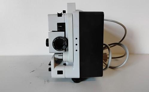 Eumig Mark 607D filmprojector, Verzamelen, Fotografica en Filmapparatuur, Projector, 1960 tot 1980, Ophalen of Verzenden