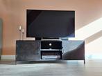 Zwart tv-meubel van staal, Huis en Inrichting, Kasten | Televisiemeubels, 50 tot 100 cm, Minder dan 100 cm, 25 tot 50 cm, Gebruikt