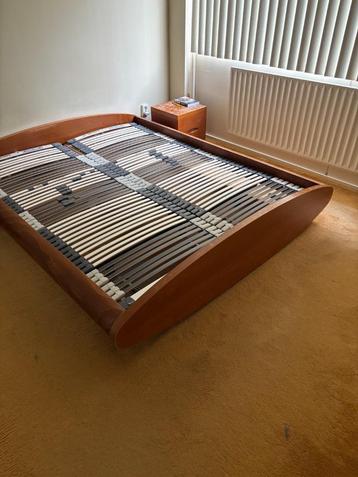 Medimed Variabel lattenbodems 80 x 200 cm in goede staat 2X beschikbaar voor biedingen