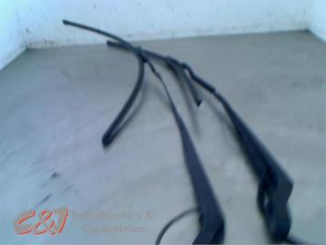 Ruitenwisserarm voor van een Mercedes Vito beschikbaar voor biedingen