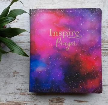 Inspire Prayer Giant Bible voor studie en journaling.  beschikbaar voor biedingen
