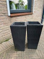 Twee wicker plantenbakken, Tuin en Terras, Bloembakken en Plantenbakken, Kunststof, Tuin, Gebruikt, Ophalen of Verzenden