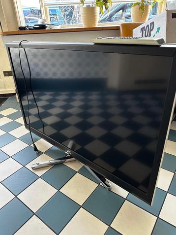 JVC televisie lcd 107 cm diagonaal beschikbaar voor biedingen