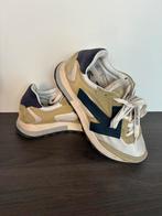 Off-White sneakers mt.38 The Runners beige-creme igs Wow!, Off-White, Beige, Ophalen of Verzenden, Sneakers of Gympen