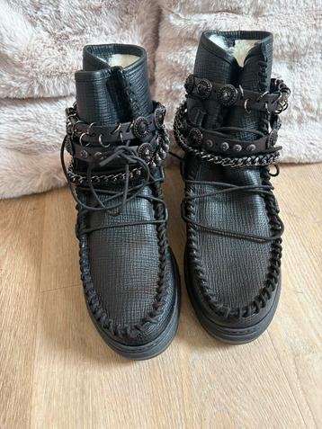 Karma of Charme boots maat 40 beschikbaar voor biedingen
