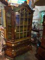 Barok vitrinekast vitrine buikvitrine, Ophalen