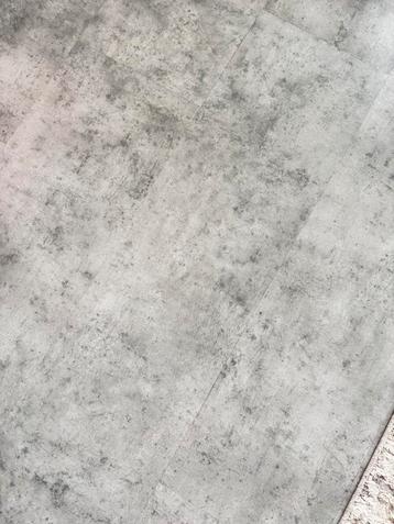 Laminaat betonlook grijs beschikbaar voor biedingen