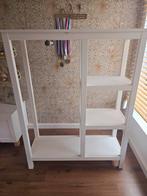 Leuk kastje met hang en lig gedeelte, Ophalen, Zo goed als nieuw