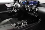 Mercedes-Benz CLA-klasse 180 AMG Line | WIDESCREEN | PANORAM, Gebruikt, 4 cilinders, Met garantie (alle), Wit