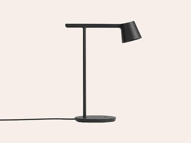 Meerdere Muuto Tip bij TheReSales, Huis en Inrichting, Lampen | Tafellampen, Zo goed als nieuw, Minder dan 50 cm, Kunststof, Metaal