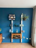 Moderne wandmeubel / vitrinekast met glazen planken, Met plank(en), 200 cm of meer, Ophalen of Verzenden, Minder dan 150 cm