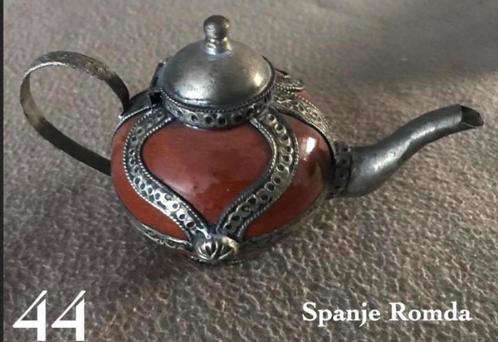 Mini Theepotje - Spanje Ronda Decoratief theepotje, Huis en Inrichting, Keuken | Servies, Ophalen of Verzenden
