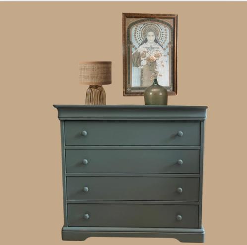 Vintage ladenkastje in Oud Groen – tijdloos & stijlvol, Huis en Inrichting, Kasten | Ladekasten, Gebruikt, Minder dan 100 cm, 50 tot 100 cm