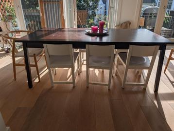 eettafel en stoelen Moooi / Atelier van Lieshout AVL Shaker beschikbaar voor biedingen