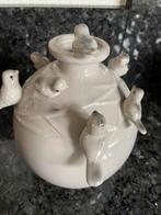 Porseleinen vaas met vogeltjes, Huis en Inrichting, Ophalen of Verzenden, Overige kleuren, Aardewerk of Porselein, Minder dan 50 cm