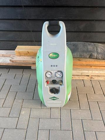 Kleine compressor beschikbaar voor biedingen