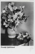 Ae130 oude gelopen ansichtkaart hartelijk gefeliciteerd, Verzamelen, Ansichtkaarten | Themakaarten, Ophalen of Verzenden, 1940 tot 1960