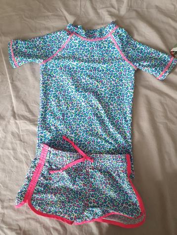 UV shirtje en broekje Claesens 110 - 116  ZGAN.  beschikbaar voor biedingen