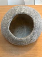 Kattenmand /cat cave van vilt, Dieren en Toebehoren, Kattenmanden, Ophalen of Verzenden, Zo goed als nieuw, Wol