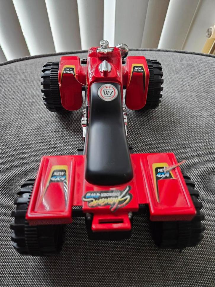 Vintage Showcase Thunder 4WD Quad, Kinderen en Baby's, Speelgoed | Speelgoedvoertuigen, Ophalen
