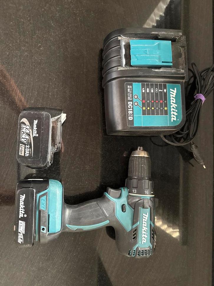 Makita Boor- en Schroefmachine met Accu's, Doe-het-zelf en Verbouw, Gereedschap | Boormachines, Gebruikt, Boor- en Schroefmachine