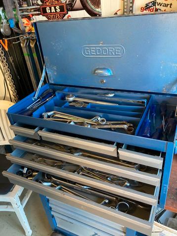 Gedore gereedschap kist gevuld met gedore gereedschap beschikbaar voor biedingen